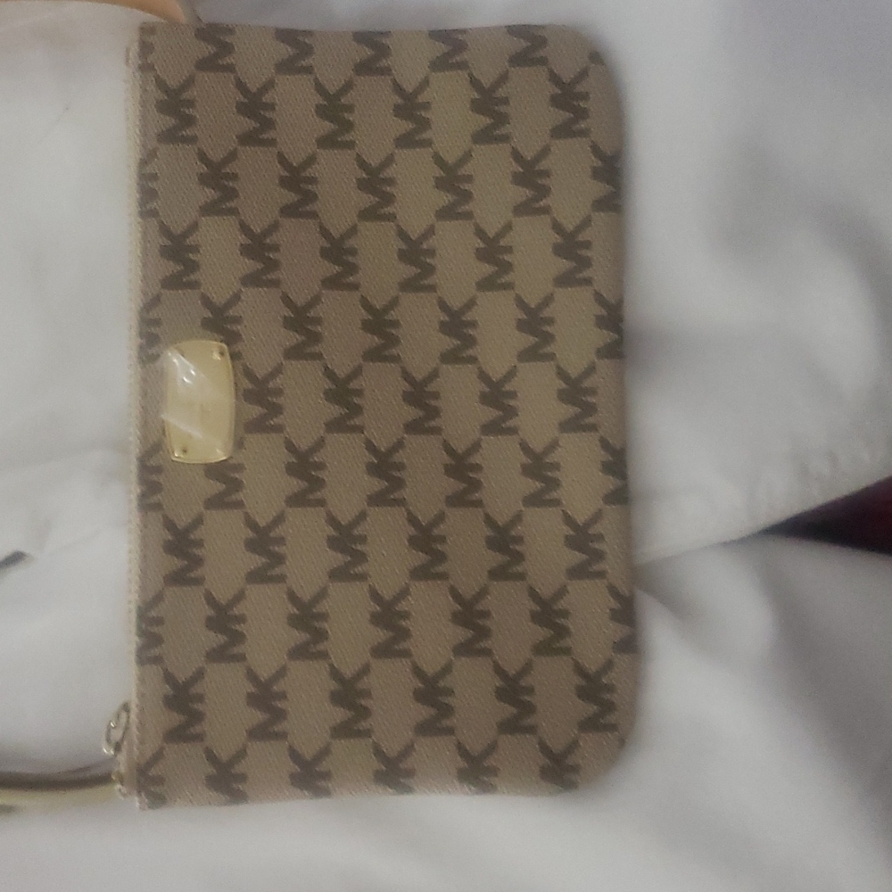 Mk purse